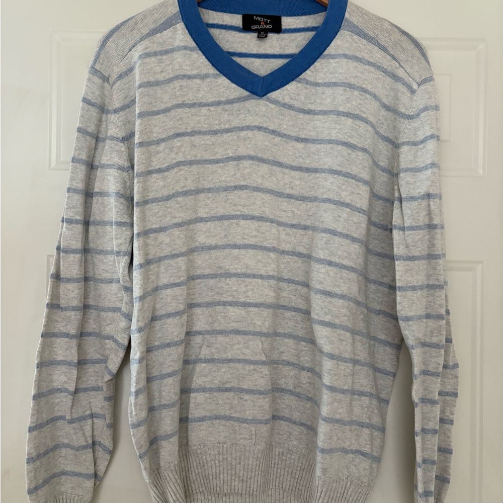 Men's Gray and Blue Striped Sweater